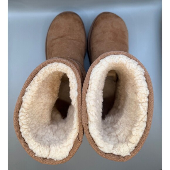 UGG Classic Short II Boot Womens 1016223 Chestnut Size 9 US - Picture 7 of 8